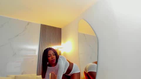 ebonydreams01 online show from March 11, 11:44 am