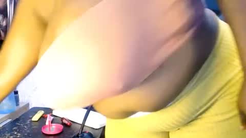 ebonyfancyfacexxx online show from April 8, 6:33 pm