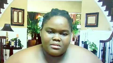 ebonyhotbuns4u2luv online show from March 5, 5:40 am