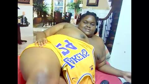 ebonyhotbuns4u2luv online show from March 3, 11:33 am