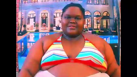 ebonyhotbuns4u2luv online show from May 13, 7:01 pm