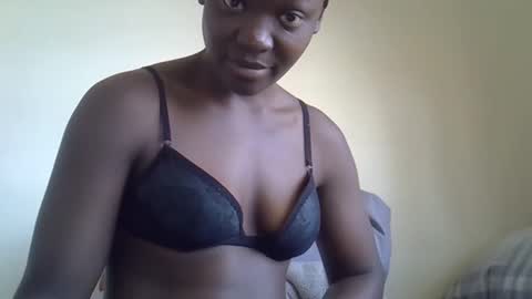 ebonyliliana online show from January 16, 11:48 am