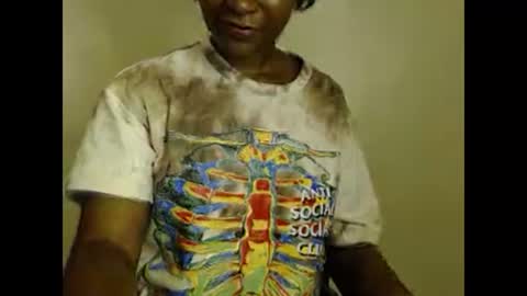 Snapshot of ebonylolo chatting on December 28, 2:43 am ebonylolo online show from December 28, 2:43 am