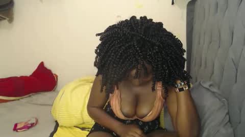 ebonyshiks online show from January 19, 4:11 am