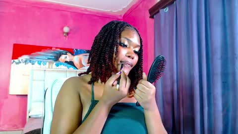 Snapshot of ebonysmilz chatting on January 19, 9:55 pm Smilz online show from January 19, 9:55 pm