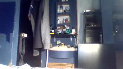 Snapshot of eccharles chatting on December 5, 8:16 am eccharles online show from December 5, 8:16 am