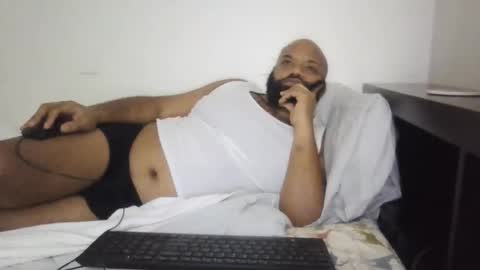 eddiejonez online show from December 5, 4:12 am