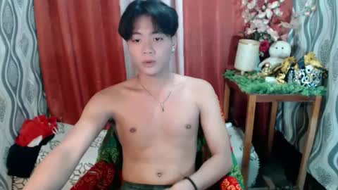 Snapshot of edelcum_xx chatting on February 9, 1:03 pm edelcum_xx online show from February 9, 1:03 pm