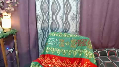 Snapshot of edelcum_xx chatting on March 2, 9:43 pm edelcum_xx online show from March 2, 9:43 pm