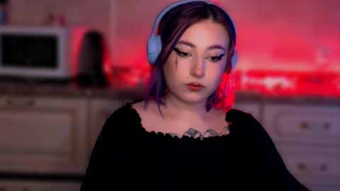 Snapshot of ediefris chatting on February 17, 3:55 pm fickle demon made of clumps of matter online show from February 17, 3:55 pm