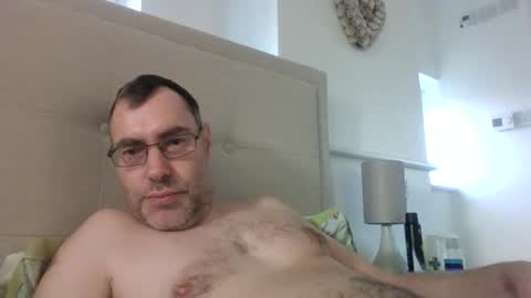 edinandy77 online show from December 19, 12:11 pm