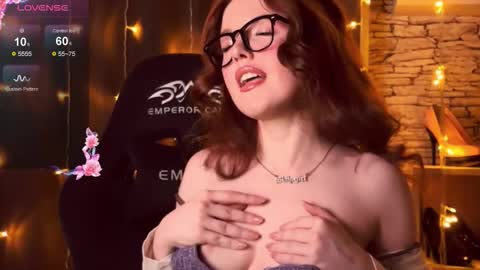 Friendly neighbourhoud redhead  online show from October 2, 12:20 am