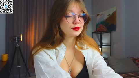Snapshot of edithbrucker chatting on February 9, 3:00 am Im Sally Im new here lets meet online show from February 9, 3:00 am