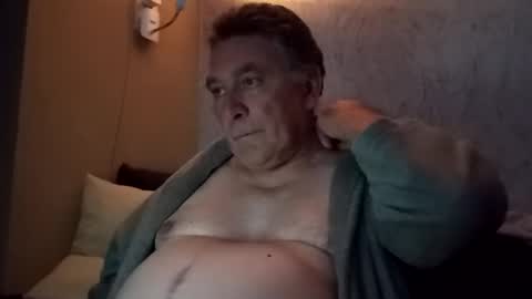 Snapshot of edje59a chatting on September 20, 9:40 pm Eddy online show from September 20, 9:40 pm