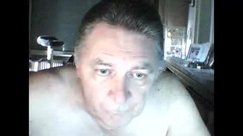 Snapshot of edje59a chatting on February 25, 7:20 am Eddy online show from February 25, 7:20 am