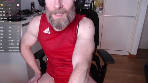 Snapshot of edosilver chatting on December 27, 5:05 pm Edo Silver online show from December 27, 5:05 pm