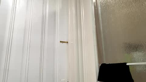 edvmendez1766 online show from October 14, 8:17 am