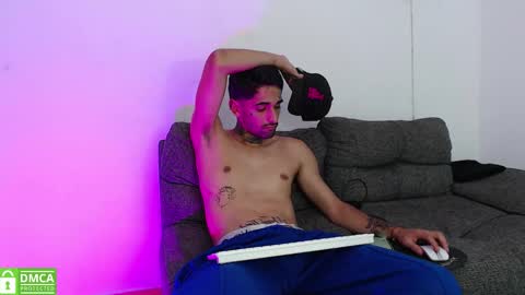 Edward Johnsonn online show from December 17, 2:13 pm