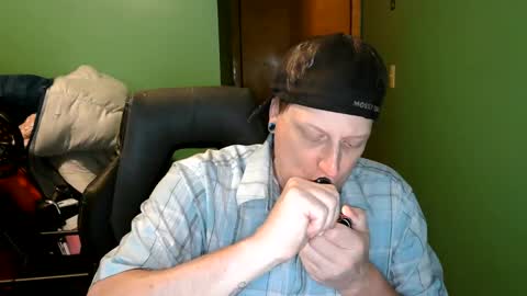 edwardaims_2please online show from June 2, 2:24 am