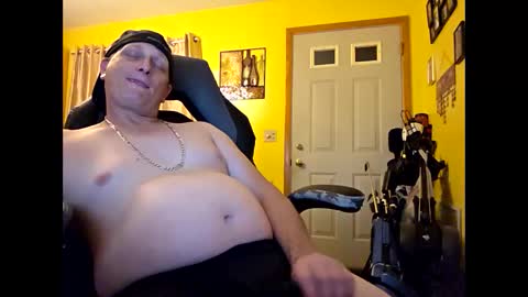 edwardaims_2please online show from October 1, 2:54 am