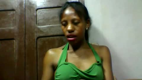 edwige770943 online show from May 8, 1:06 pm