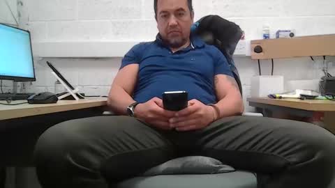 EdM online show from April 13, 8:51 am