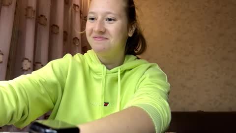 Rachel online show from November 25, 11:42 am