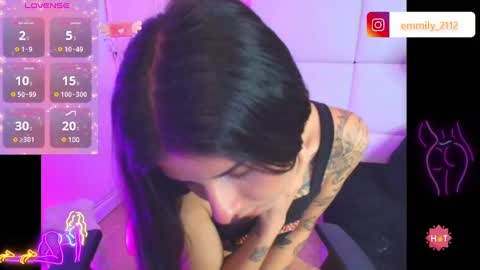 Snapshot of eemily_1 chatting on February 10, 2:16 pm eemily_1 online show from February 10, 2:16 pm
