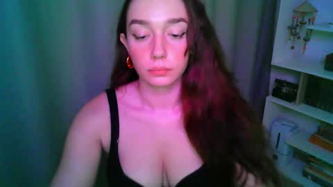 effie_balconii online show from October 10, 11:16 am