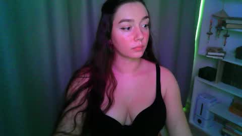 effie_balconii online show from September 21, 3:16 pm
