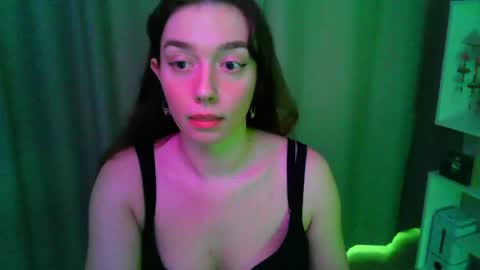 effie_balconii online show from April 25, 1:41 pm