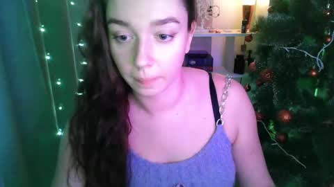 Snapshot of effie_balconii chatting on January 18, 1:40 pm effie_balconii online show from January 18, 1:40 pm