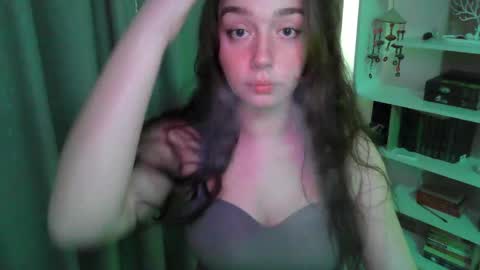 Snapshot of effie_balconii chatting on March 6, 2:51 pm effie_balconii online show from March 6, 2:51 pm