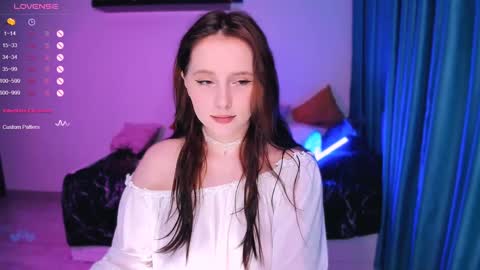Snapshot of effie_lee chatting on December 22, 12:27 pm Effie online show from December 22, 12:27 pm