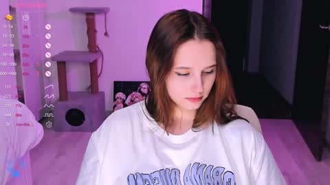 Snapshot of effie_lee chatting on January 31, 1:43 am Effie online show from January 31, 1:43 am