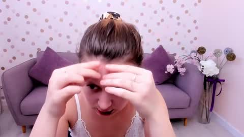 Snapshot of effyangel chatting on February 23, 8:28 am Effy online show from February 23, 8:28 am