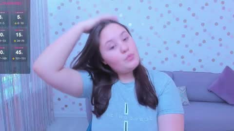 Snapshot of effyangel chatting on February 15, 1:27 pm Effy online show from February 15, 1:27 pm