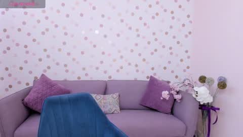 Snapshot of effyangel chatting on February 18, 6:37 am Effy online show from February 18, 6:37 am