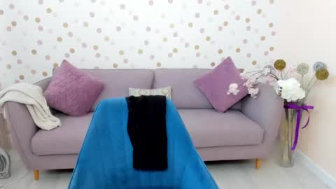 Snapshot of effyangel chatting on February 20, 7:01 am Effy online show from February 20, 7:01 am