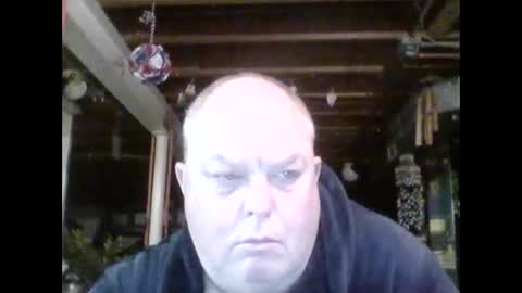 efriff online show from April 4, 11:50 am