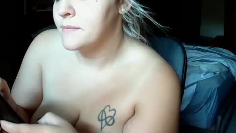 eileenoverrailz online show from September 23, 4:12 pm