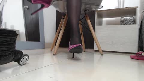 Eileen online show from February 9, 2:50 pm