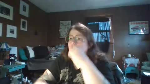 eilidh 3 online show from December 18, 6:47 pm