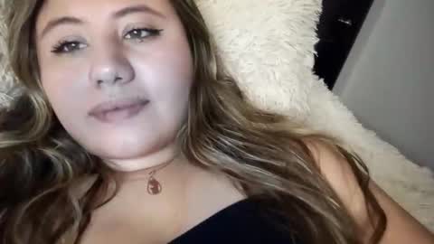 EIMY   MODEL INDEPENDENT online show from September 22, 7:34 am