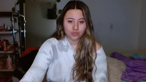 EIMY   MODEL INDEPENDENT online show from September 30, 4:56 am