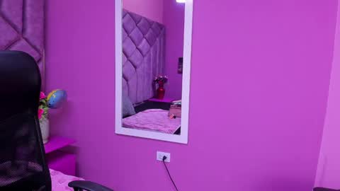 eimy_cutte online show from March 11, 12:06 pm