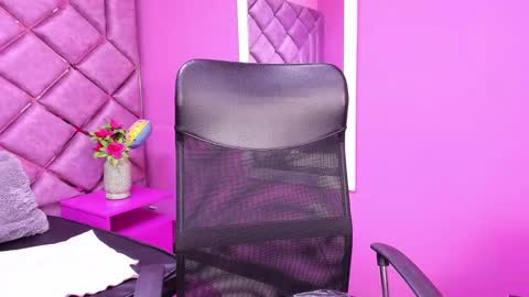 eimy_cutte online show from February 18, 12:17 pm