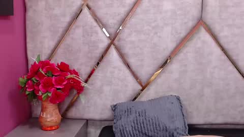eimy_cutte online show from February 4, 6:27 pm