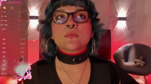 eimy online show from December 18, 7:20 pm