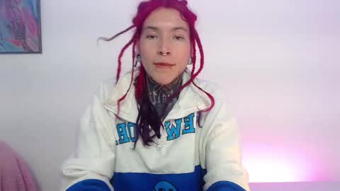 Snapshot of eimytatto_ chatting on January 24, 4:49 pm Carla online show from January 24, 4:49 pm